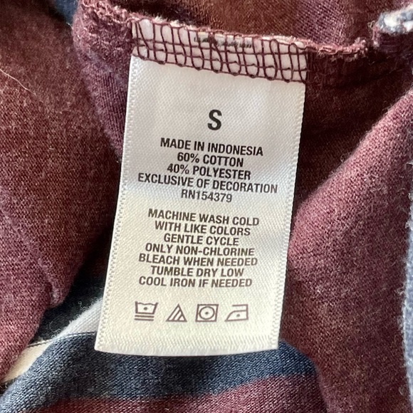 **$7 w/Bundle** BRAND NEW Aeropostale Short Sleeve👕 - Picture 6 of 6